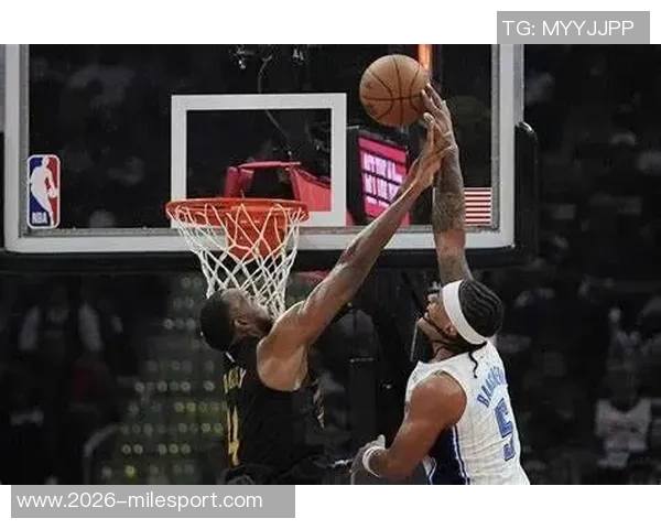 斯波赞小米切尔防守表现强烈侵略性契合球队战术需求 斯波赞小米切尔防守表现强烈侵略性契合球队战术需求