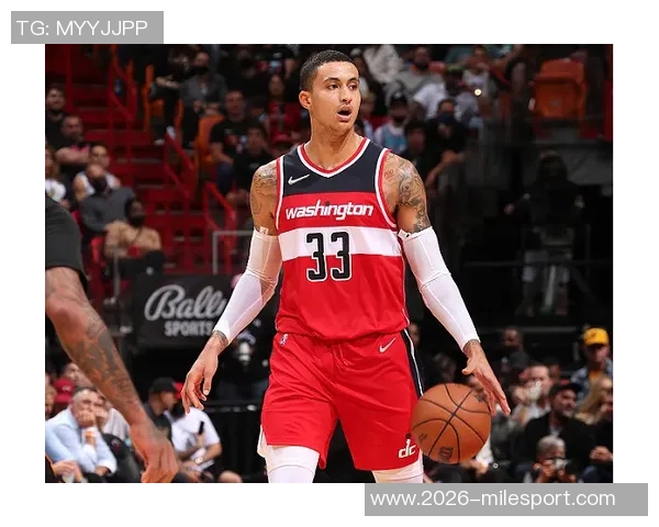 库兹马进攻表现不佳12投仅4中三分球命中率低迷仅得10分5篮板2助攻 库兹马进攻表现不佳12投仅4中三分球命中率低迷仅得10分5篮板2助攻