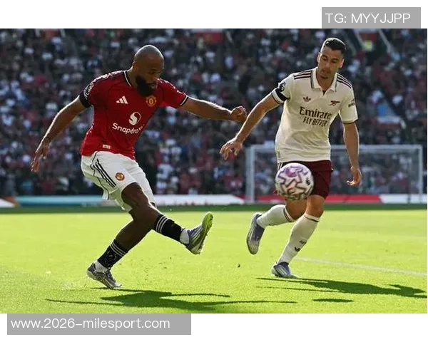 英超赛季最佳引援评选结果出炉姆伯莫夺魁扎卡苏维门迪紧随其后